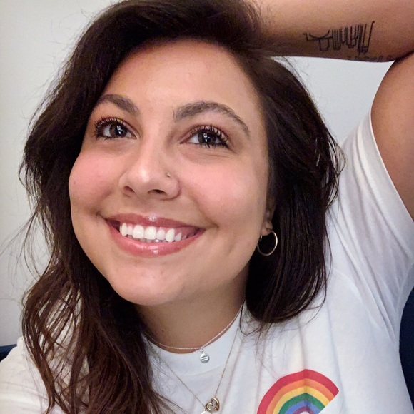 Meet your Posher, Audrey - Picture 1 of 1